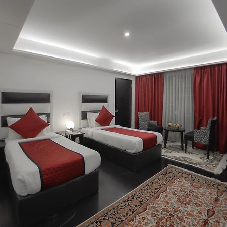Hotel Rose Petal Srinagar Luaran gambar